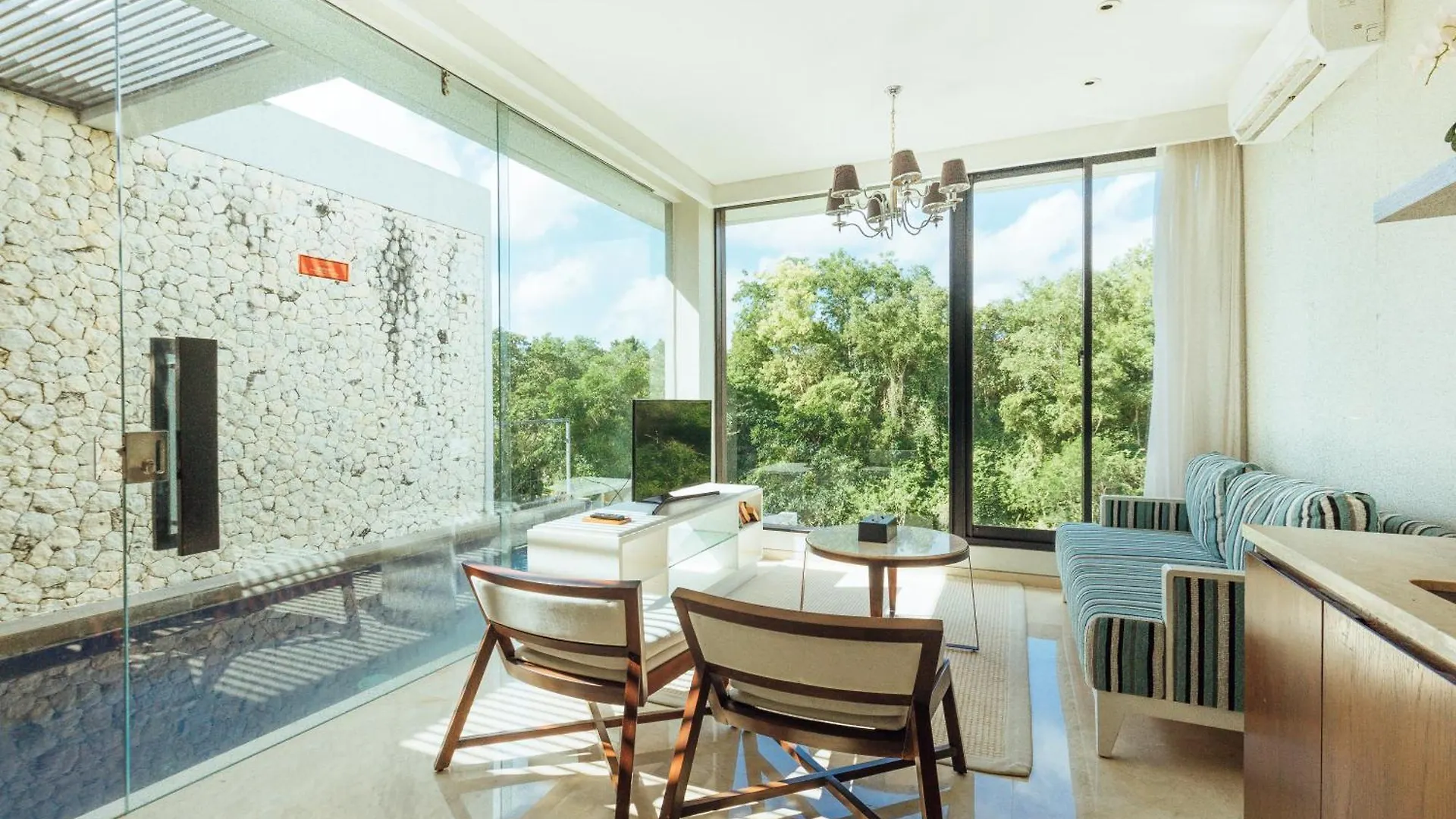 Affordable Stunning 1Br Villa With Private Pool Near Bingin Beach Uluwatu  Uluwatu (Bali)